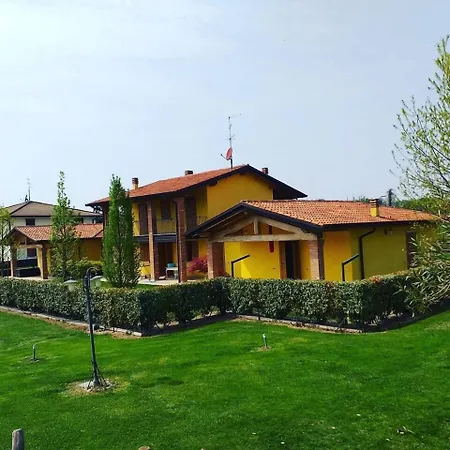 Agriturismo Valle Del Mincio Bed & Breakfast *
