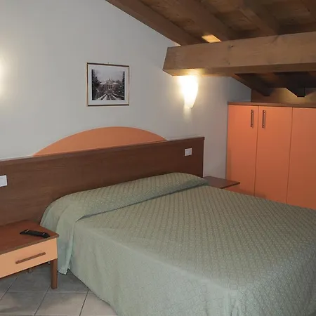 Valle Del Mincio فندق مبيت وإفطار *